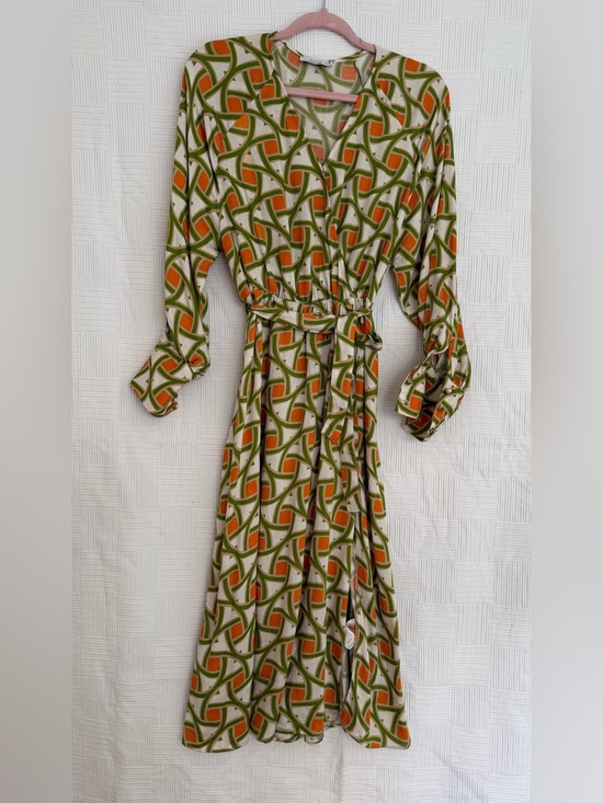 Reserved Dresses & Skirts - Reserved Green and Orange Geometric Midi Dress